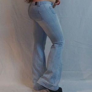 Low rise bootcut jeans
